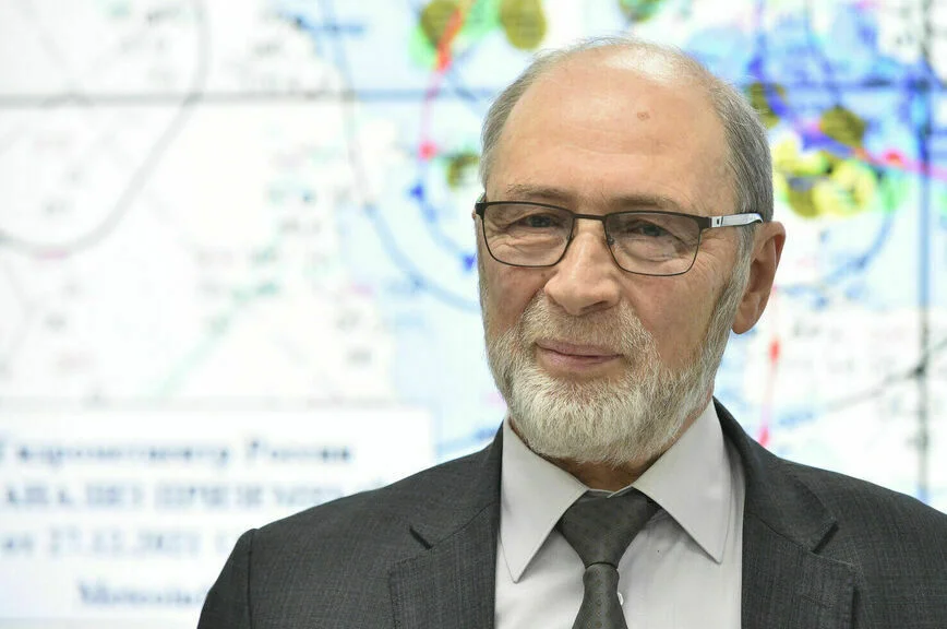 Научный руководитель Гидрометцентра Роман Вильфанд.