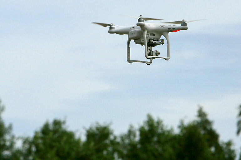 Ночью над регионами России сбили больше 100 украинских дронов