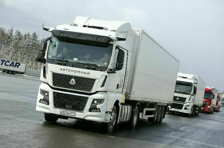 Полностью беспилотный грузовик протестируют в 2026 году