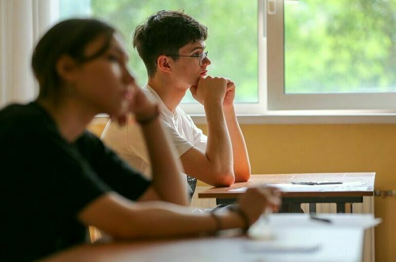 Правительство поддержало продление переходного периода сдачи ЕГЭ в новых регионах