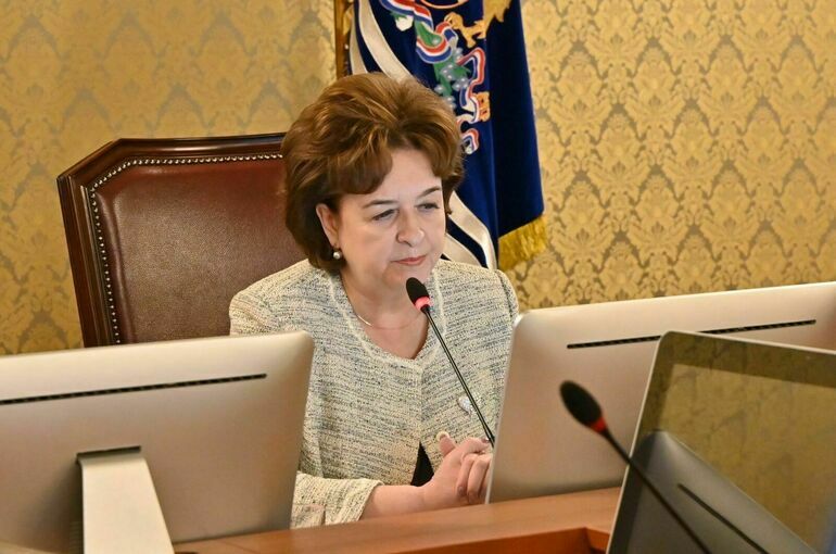 В России стало меньше детей-сирот, не обеспеченных жильем