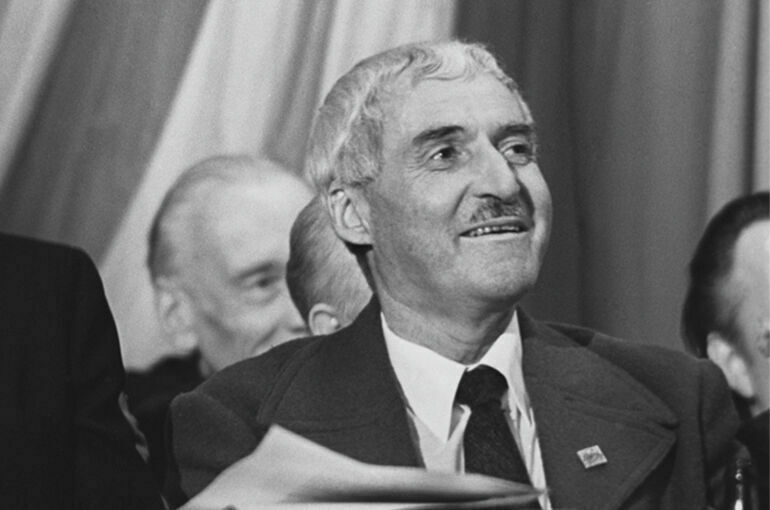 Что всю жизнь помнил Константин Симонов