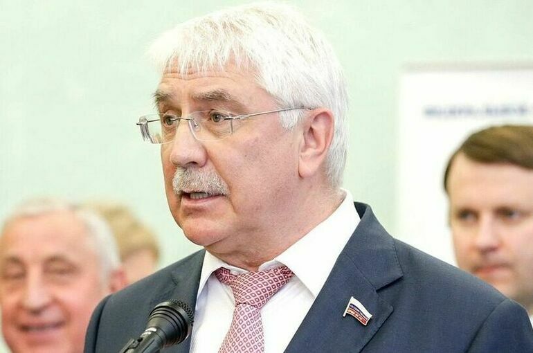 Депутат: Китай закономерно отстаивает интересы своих авиакомпаний в споре с США