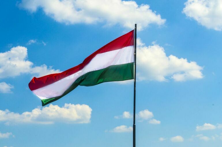 Сийярто: Венгрия обеспечит безопасность встречи Путина и Трампа