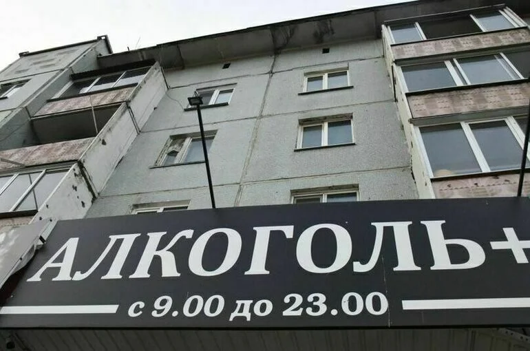 Не коньяк, а подкрашенный спирт: таможня выявила каналы поставок контрафакта