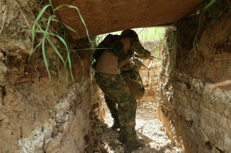 Бойцы РФ прошли 8 км на корточках по подземной трубе в Новомихайловке в ДНР