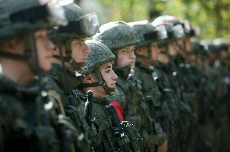 В Минобороны хотят установить требования к уровню образования контрактников 