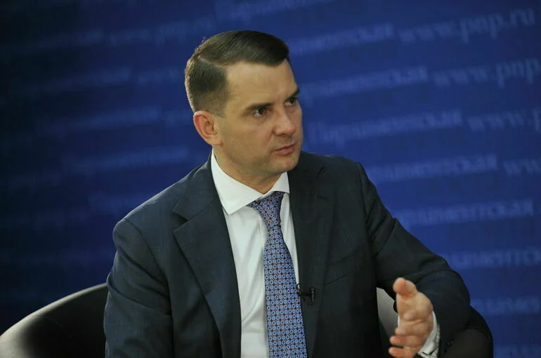 Несовершеннолетних хотят допустить на ранее закрытые для них предприятия