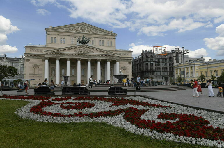 Любимова: Семьям участников СВО регулярно предоставляют билеты в музеи и театры