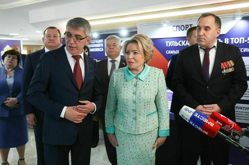  Осмотр выставки Тульской области.