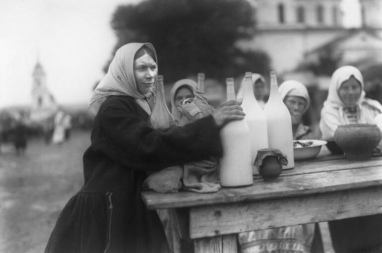 С земли не торговать: как в военное время наводили порядок на колхозных рынках