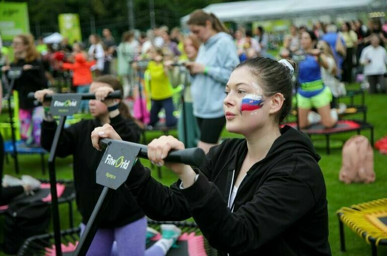 Кабмин утвердил меры по патриотическому воспитанию молодежи