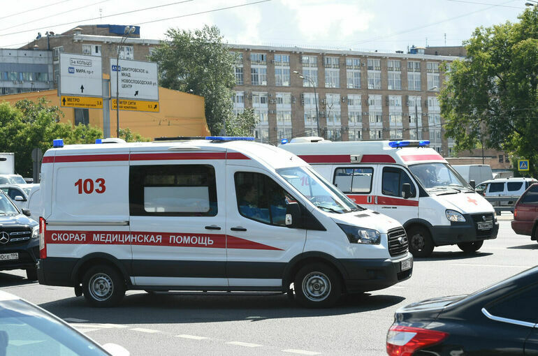 Школьник на «Ладе» устроил ДТП с двумя пострадавшими в центре Москвы