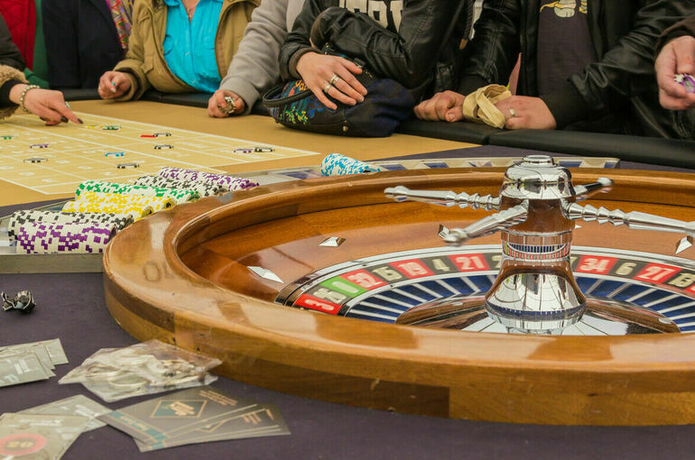 Законопроект о маркировке рекламы казино рассмотрят в первом чтении