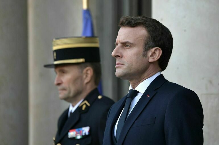 СВР: Макрон готовится перебросить войска на Украину