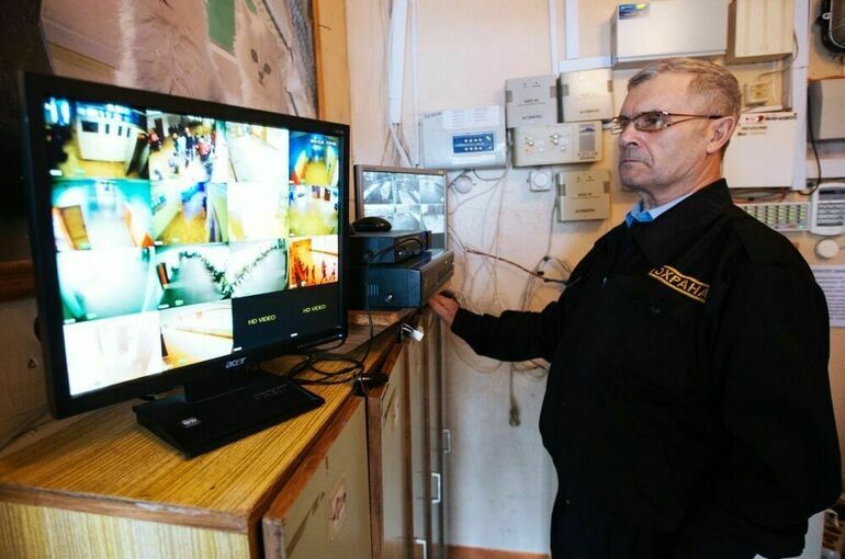 Охранникам дадут год на получение новой лицензии