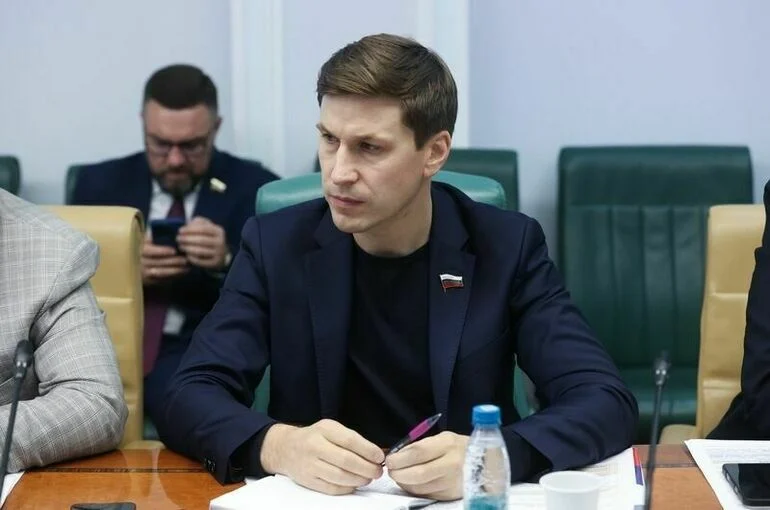 Сенатор Новиков рассказал о новых возможностях получения бесплатной юрпомощи