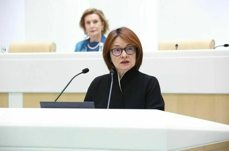 Набиуллина: Кредитование предприятий продолжает расти