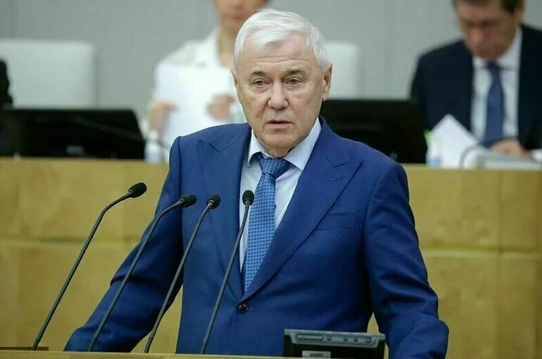Анатолий Аксаков
