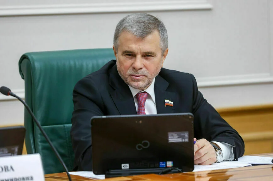 Белан Хамчиев.