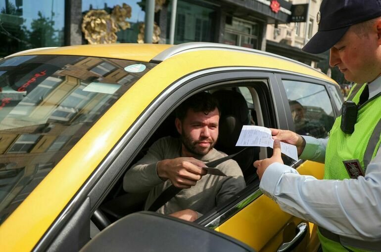 Безопасные шашечки: кто будет возить пассажиров такси