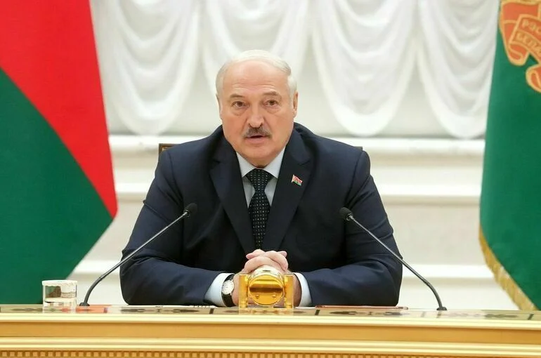 Лукашенко заявил об обновлении ядерного оружия в Белоруссии