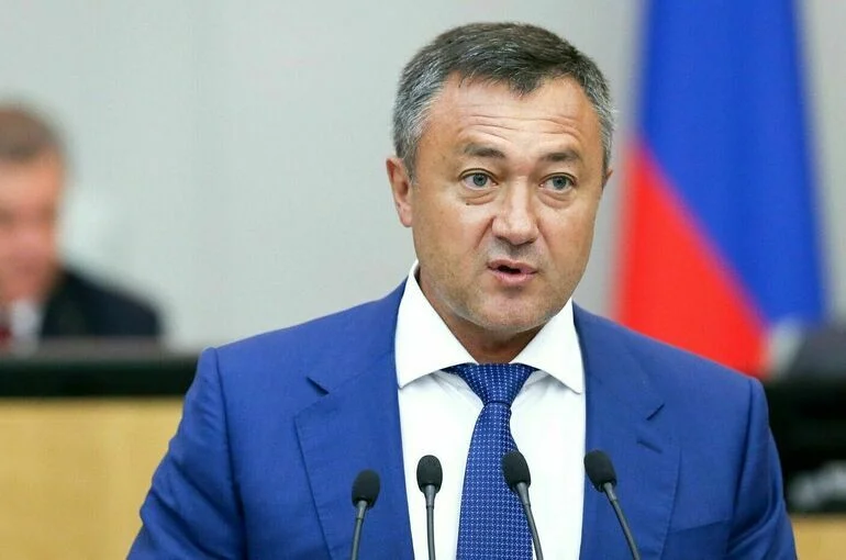Депутат Пинский призвал обеспечить справедливые зарплаты в странах СНГ