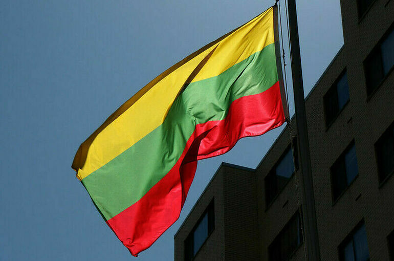 Эксперт назвал информационной интервенцией сообщения об ограничении Литвой транзита в Калининград