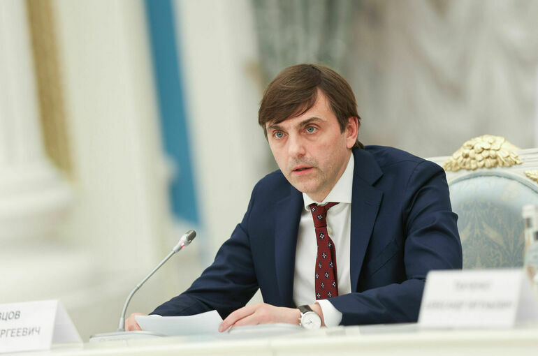 Кравцов: Решение о 12-летнем обучении можно принять только после глубокого анализа