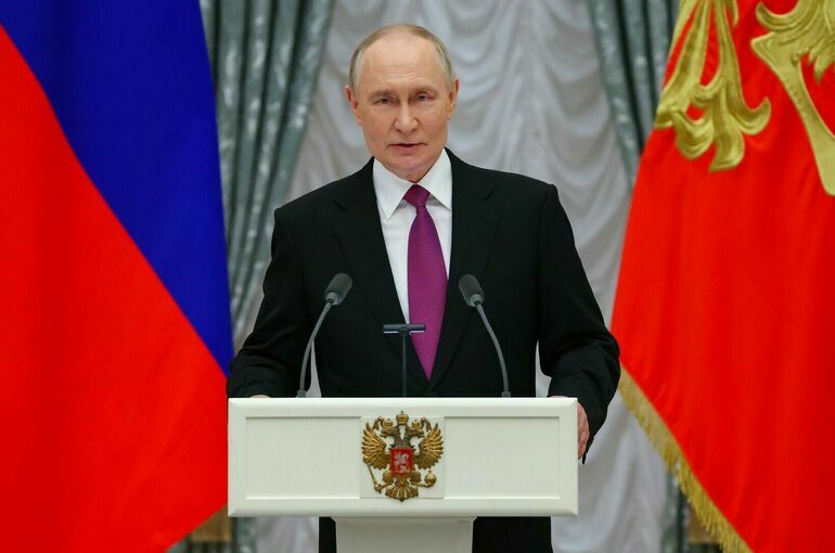 Путин предложил создать правкомиссию по вопросам межнациональных отношений