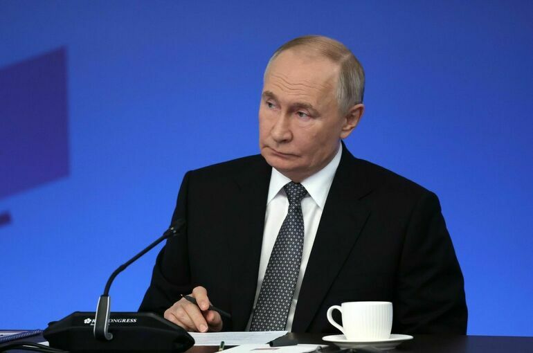 Путин: Школьные спортлиги по основным видам спорта должны появиться во всей России