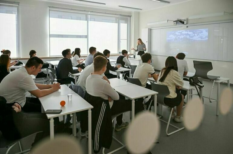 Путин призвал создавать особые условия для учебы молодых спортсменов