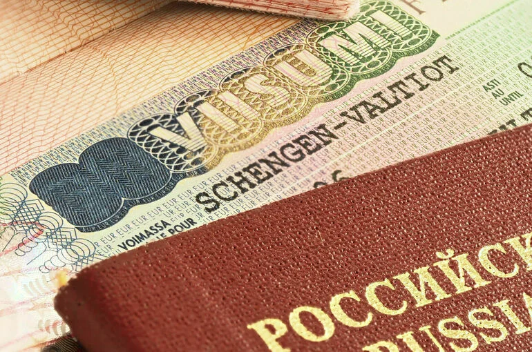 РСТ: Российские туристы практически не получают шенгенские мультивизы