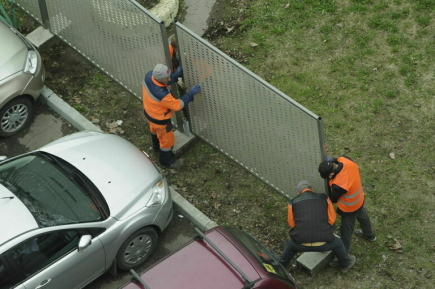 На стройплощадках в Москве разрешили ставить высокие ограждения