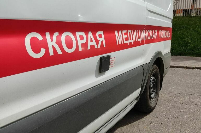 Шесть человек госпитализировали в Москве с ботулизмом