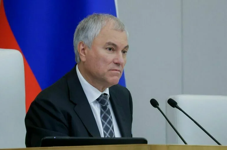 Володин предложил подготовить законопроект об обеспечении жильем молодых медиков