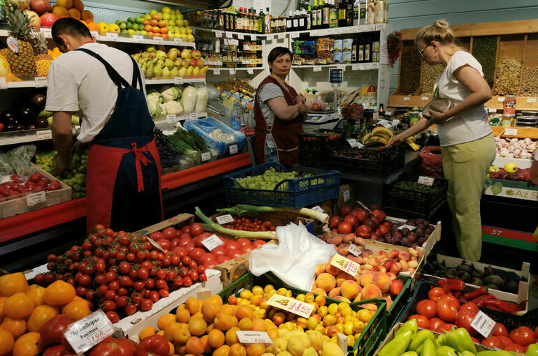 В Минсельхозе призвали поддержать сельские продуктовые магазины