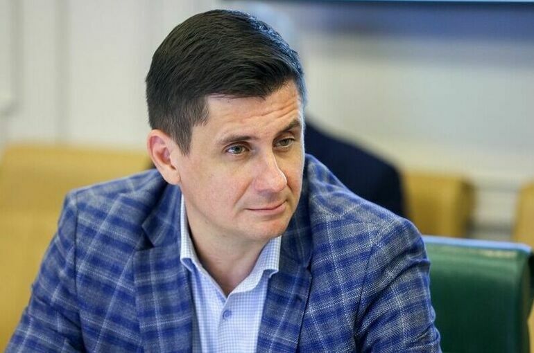 Сенатор Деньгин: За скрытую рекламу азартных игр нужно штрафовать