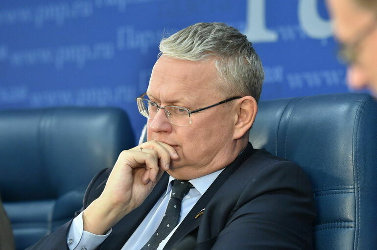 Штрафы за злоупотребление должностными полномочиями предложили повысить