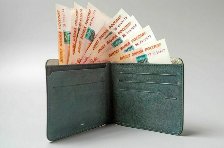 Госдума рассмотрит законопроект о повышении МРОТ во втором чтении