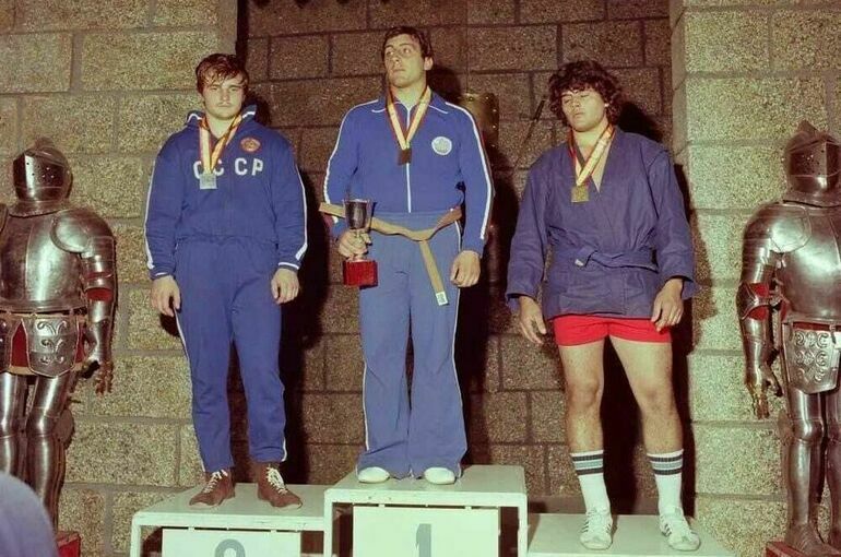 Спорт с характером. В России отметили День самбо