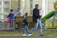 Многодетным отцам-одиночкам предложили дать право на досрочную страховую пенсию