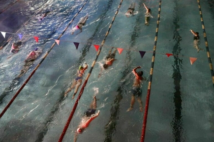 Без справки и мочалки в бассейн не пустят