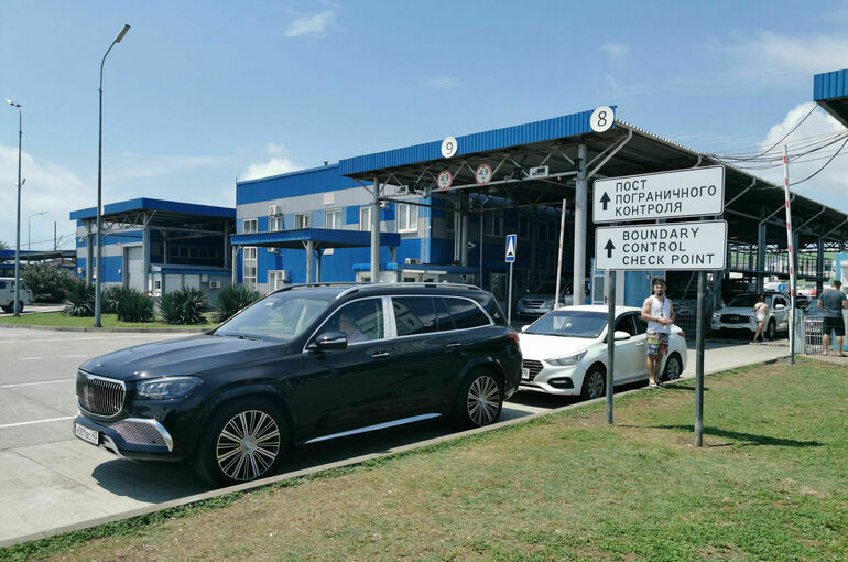 Успеть за 10 минут: пересечь российскую границу станет проще