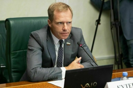 Сенатор Кутепов: Кабмин обсуждает законопроект о локализации машин каршеринга