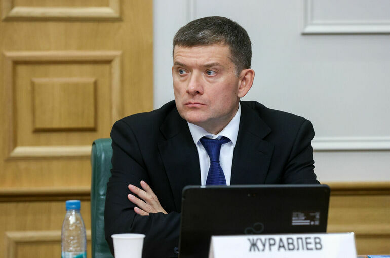 Сенатор Журавлев поддержал идею создания «пояснительных записок» к финансовым продуктам