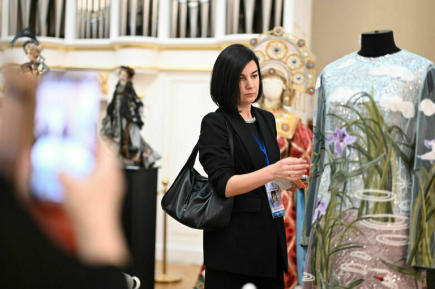 Российские модельеры занимают ниши западных кутюрье