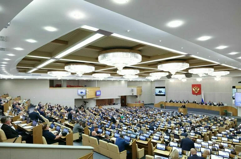 Участники СВО посетили пленарное заседание Госдумы