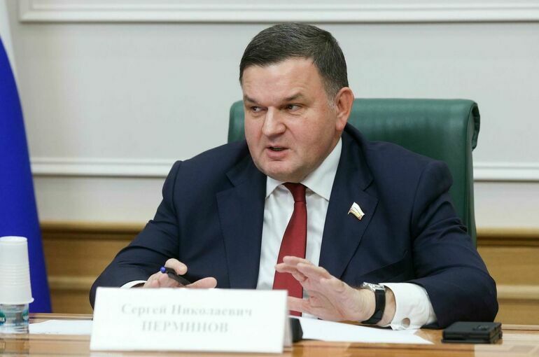 Сенатор Перминов: Запад участвовал в коррупционных схемах на Украине