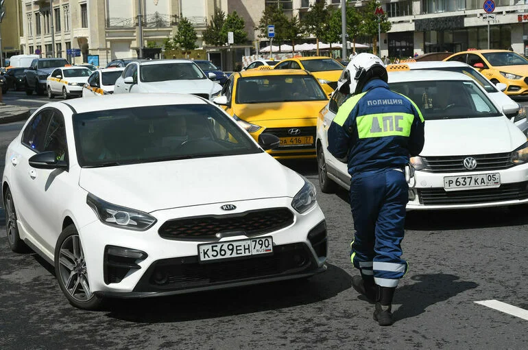 Более 5,5 тысячи конфискованных авто передали на нужды СВО